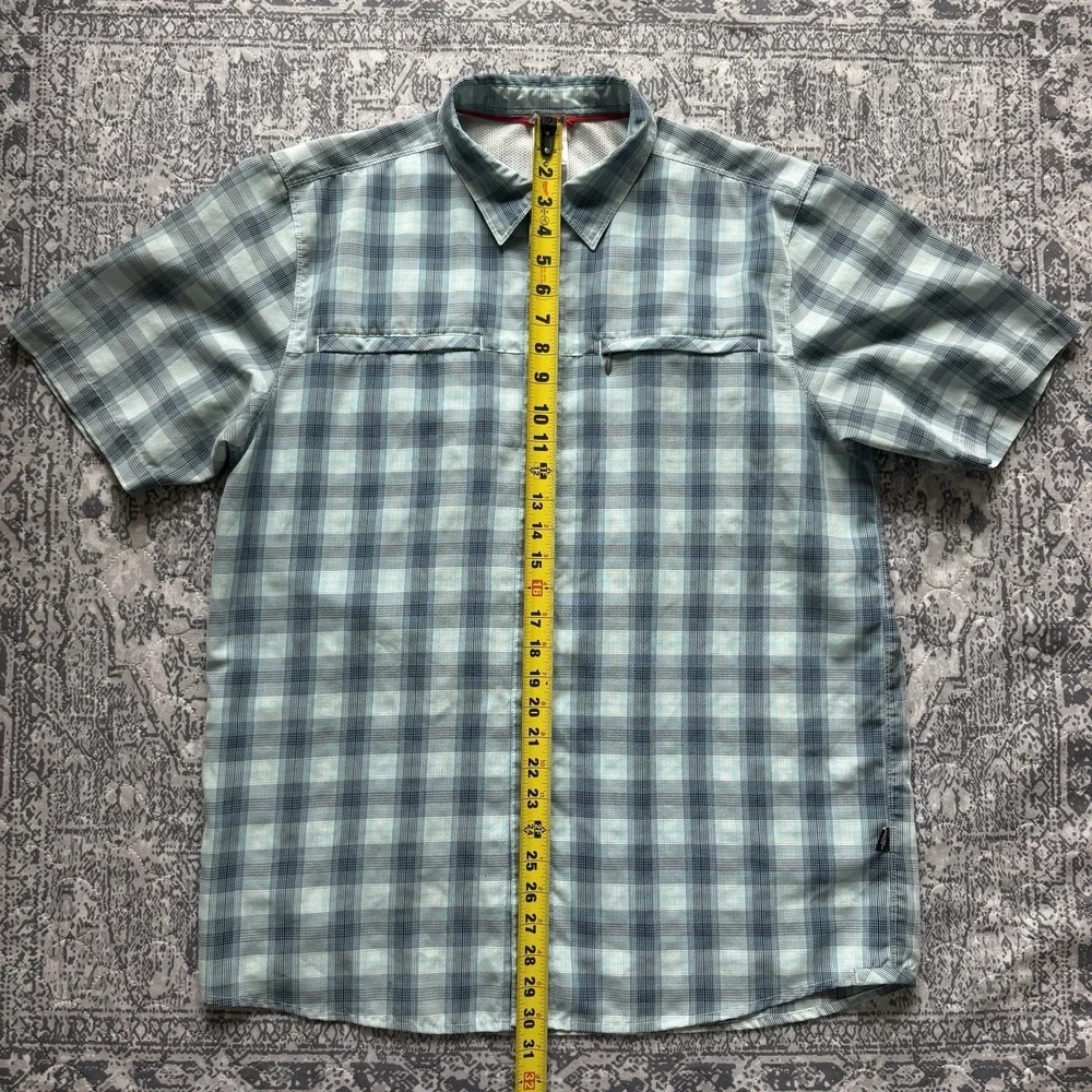 The North Face Tekware Mens Large Blue Plaid Short Sleeve Button Down Shirt
